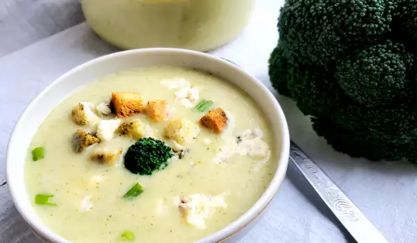 Вкусна крем супа с броколи