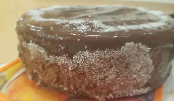Торта с течен шоколад и краве масло