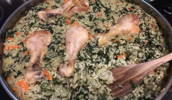 Пилешки бутчета с ориз и спанак