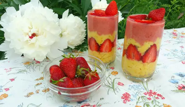 Царевичен десерт с ягоди