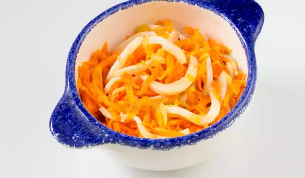 Салата от калмари и моркови по корейски