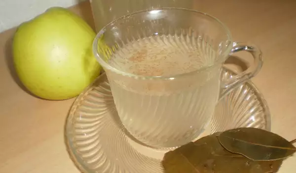 Чай от дафинов лист и ябълка за силен имунитет