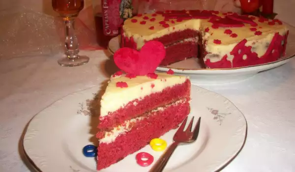 Торта Червено кадифе с бял шоколад