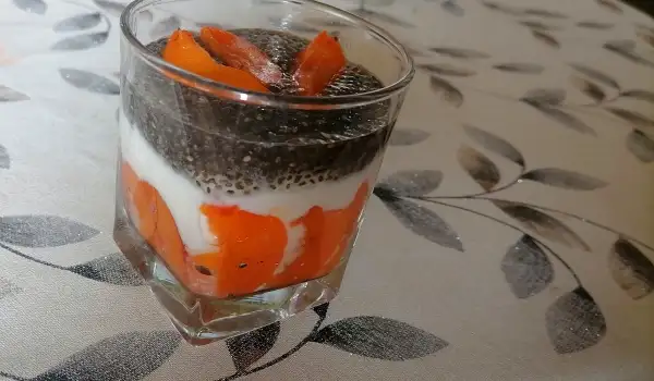 Здравословна закуска с кайсии и чия