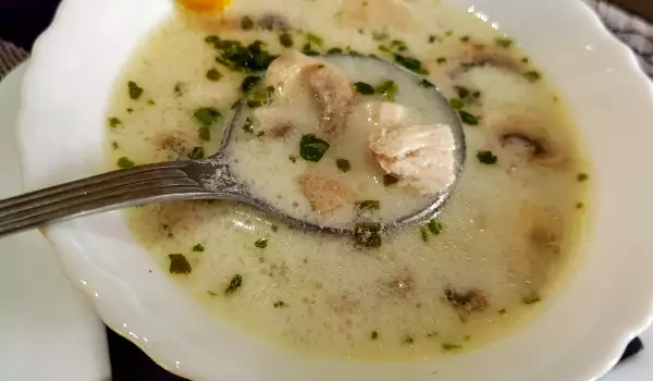 Пилешка тай супа