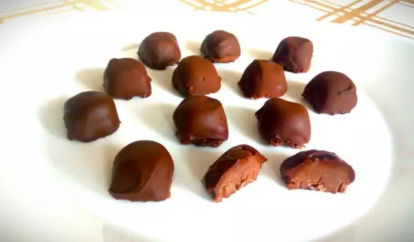 Шоколадови бонбони от червен боб