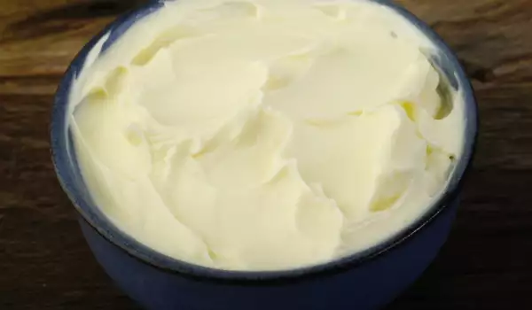 Предястие с крема сирене