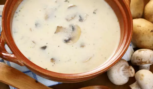 Картофена крем-супа с гъби