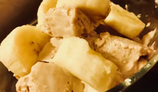 Полезен домашен какаов сладолед с банани