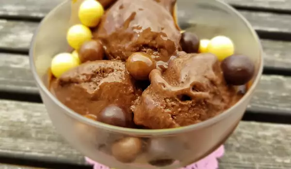 Истински домашен шоколадов сладолед