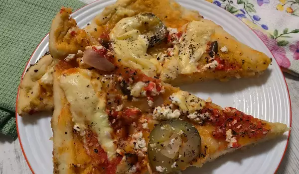 Домашна пица с мая без втасване