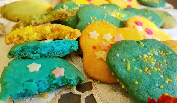 Цветни бисквитки за малчугани