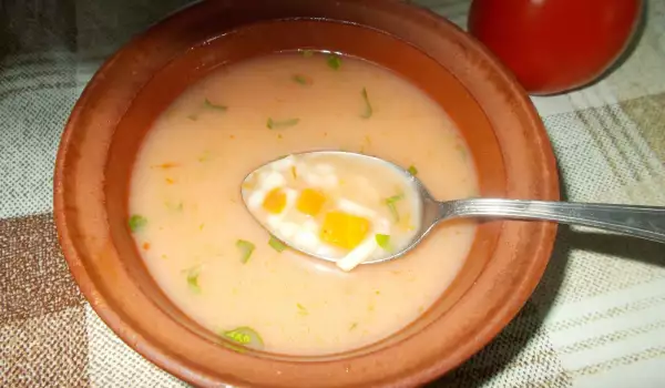 Доматена супа с фиде