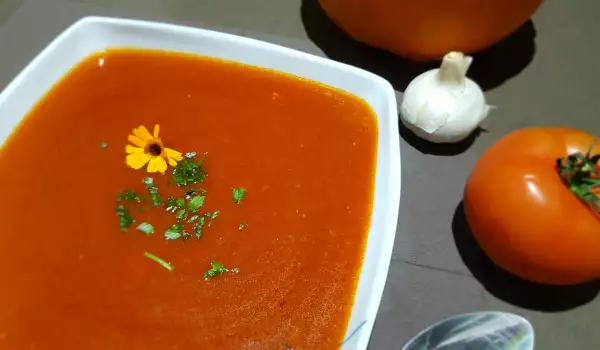 Тиквено-доматена супа