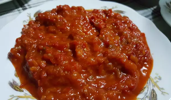 Пикантно доматено чътни с къри