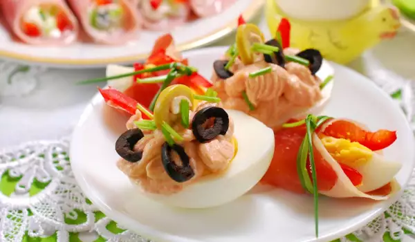 Домашни пълнени яйца с риба тон