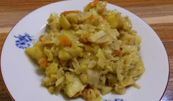 Етиопска яхния със зеле и картофи