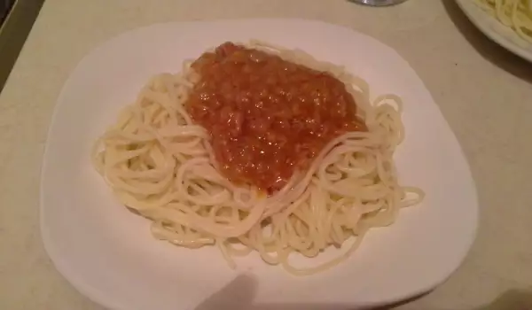 Фалшиви спагети Болонезе