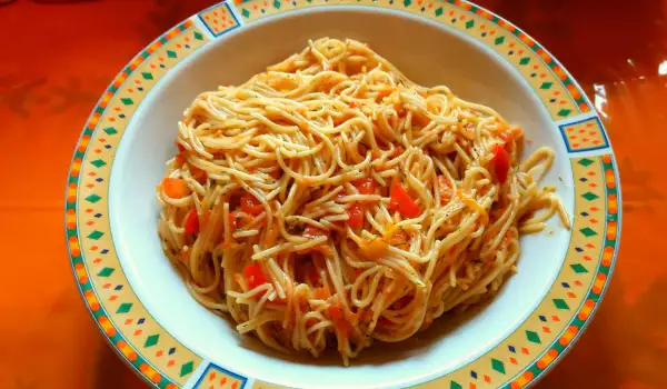 Екстра фини спагети в доматен сос