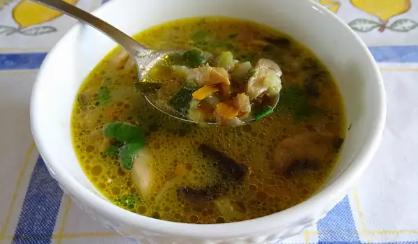 Гъбена Супа с Пресен лук