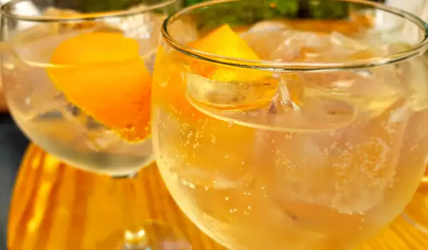 Портокалов джин-тоник