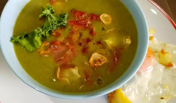 Зелена супа от кейл
