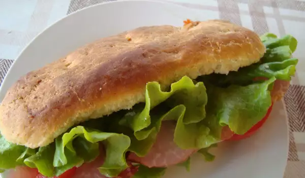 Хлебчета за сандвичи със суроватка и козе сирене