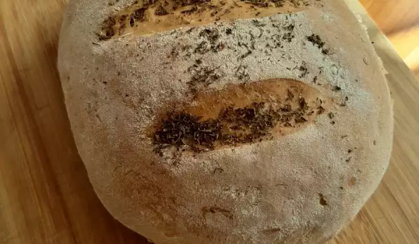 Ръчен хляб с чубрица