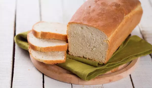 Сладък шафранов хляб