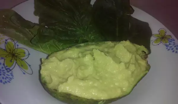 Хумус от авокадо