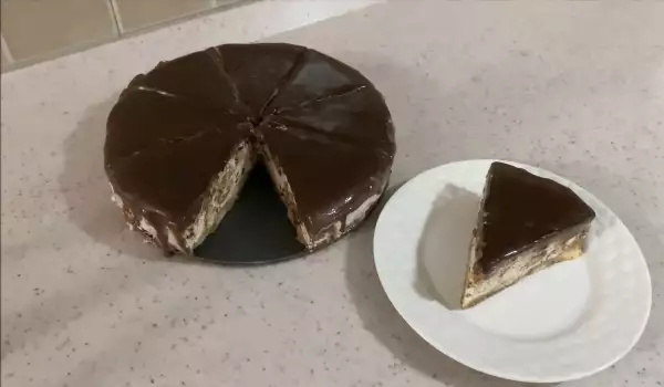 Шоколадова торта с бишкоти