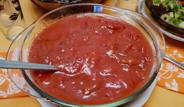 Къпани пиперки в домати