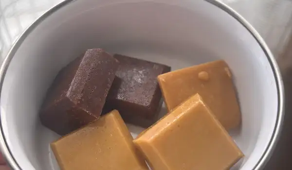 Смучещи бонбони с карамел