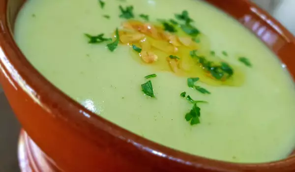 Картофена крем супа с чесън