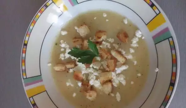 Картофена крем супа с крутони