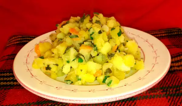 Пролетна картофена салата с лапад