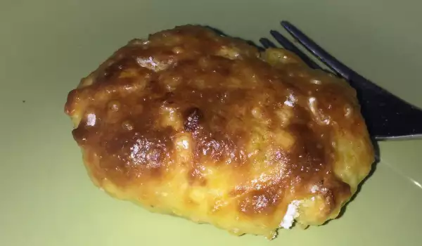 Картофени кюфтета с топено сирене на фурна