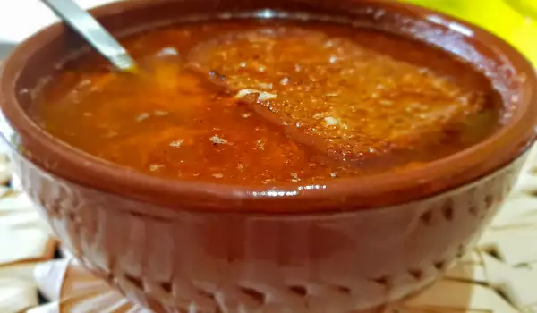 Кастилска чеснова супа