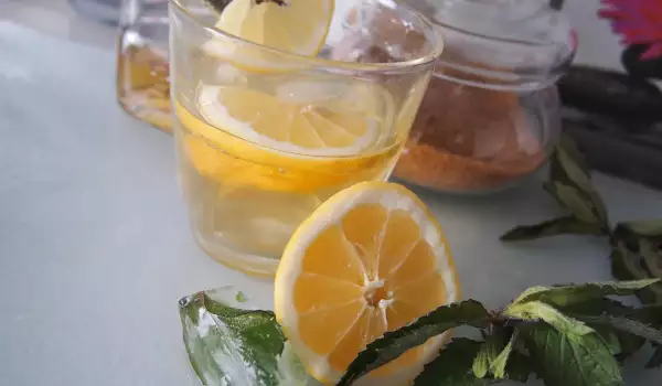 Коктейл Julep с лимон