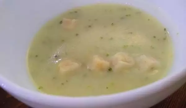 Крем супа от броколи в тенджерата под налягане