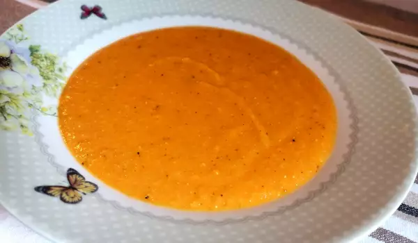 Крем супа от червена леща с морков