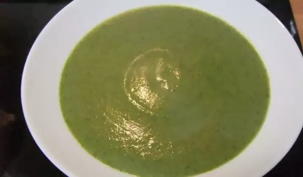Крем супа от броколи, спанак и картофи