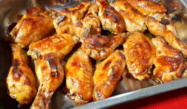 Пилешки крилца на фурна BBQ