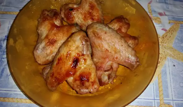 Пилешки крилца с мед
