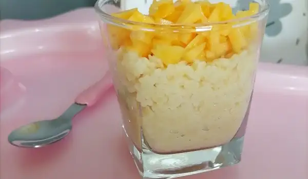 Кускус с праскови за деца