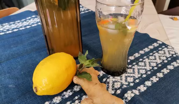 Свежа лимонада с джинджифил