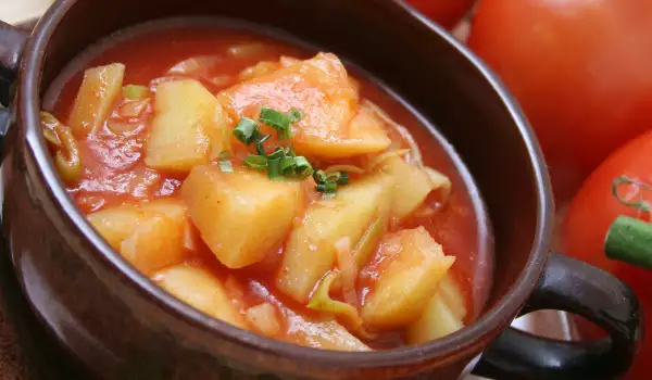 Картофена манджа с домати