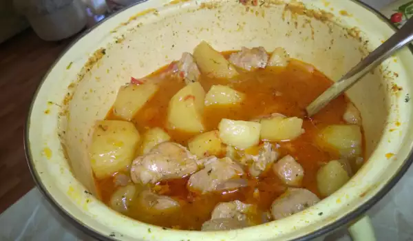 Манджа със свинско и картофи