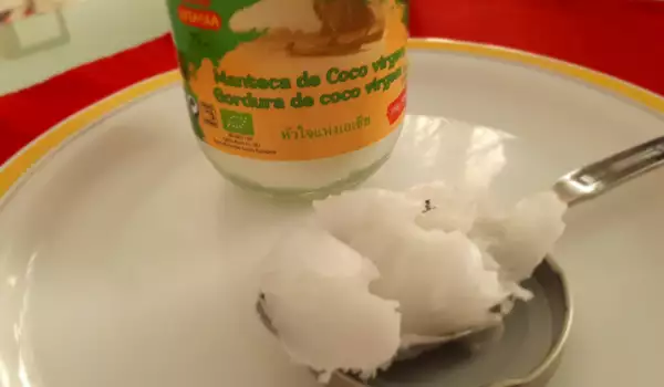 Маска за суха коса с кокосово масло
