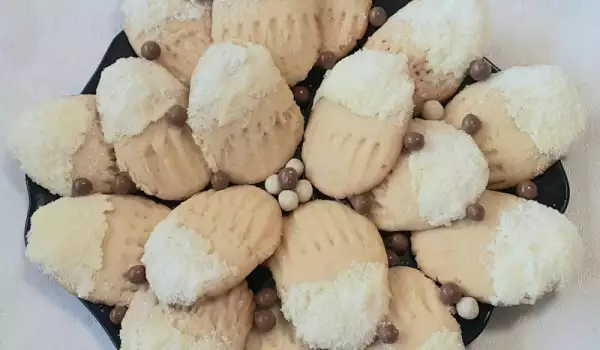 Маслени сладки с бял шоколад и кокос